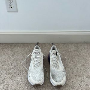 Nike Air Max 270